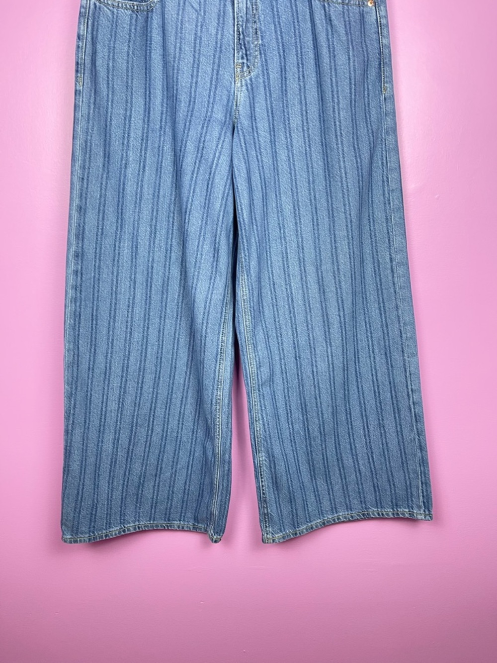 GAP UltraSoft Baggy Jeans Indigo Stripe Mid Rise Tencel Blend Women’s 31 Short - Picture 6 of 16
